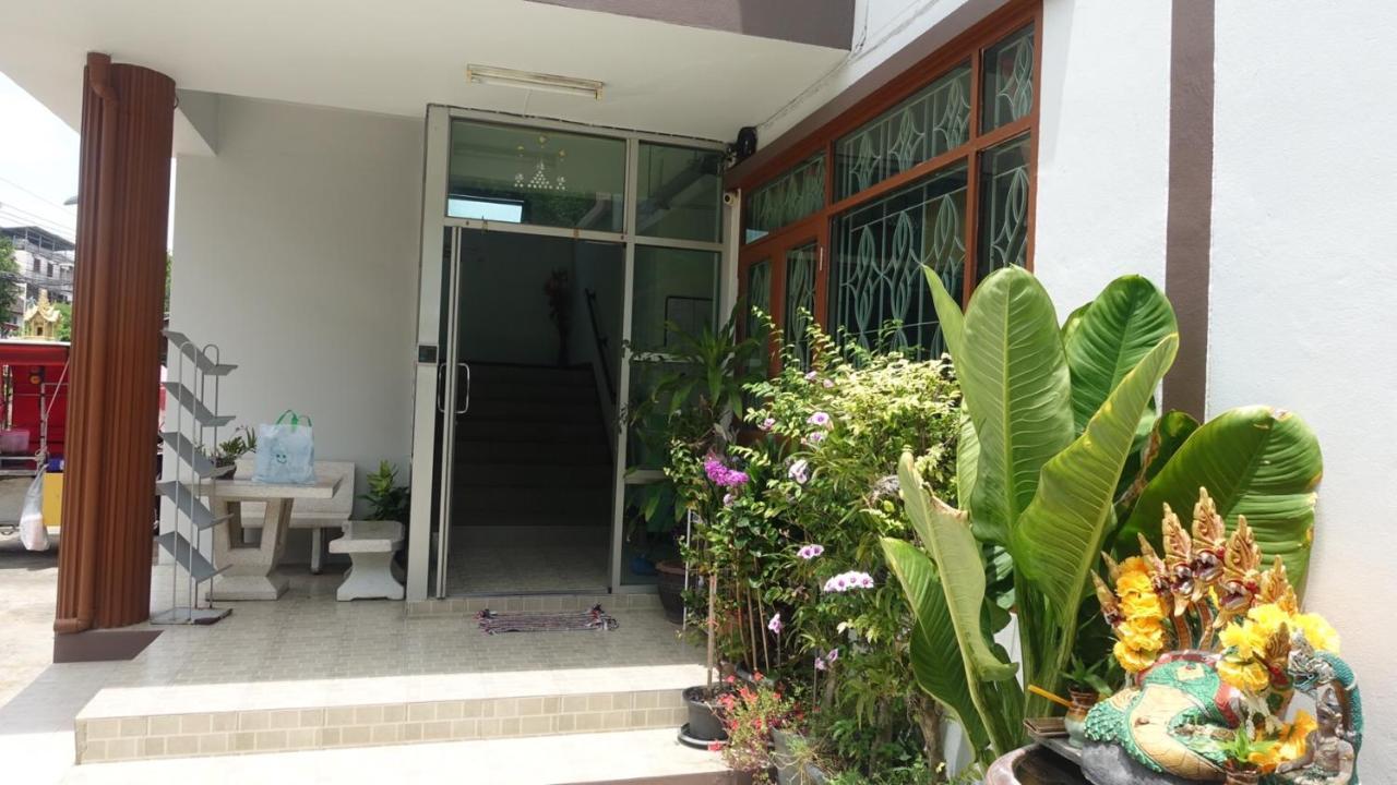 Apartament ธิติกาญจน์ อพาร์ทเม้นท์ Ban Khlong Samrong Zewnętrze zdjęcie