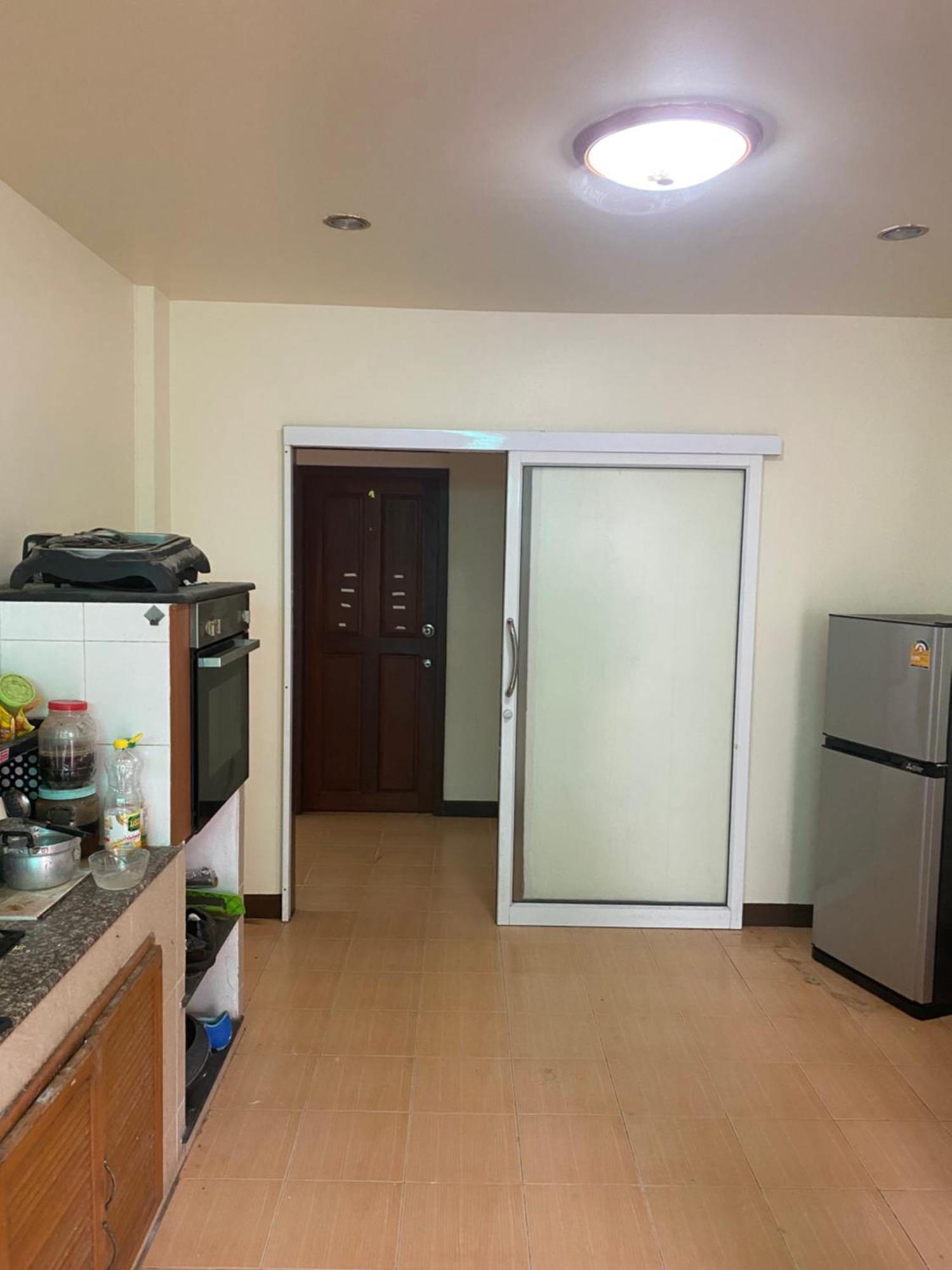 Apartament ธิติกาญจน์ อพาร์ทเม้นท์ Ban Khlong Samrong Zewnętrze zdjęcie